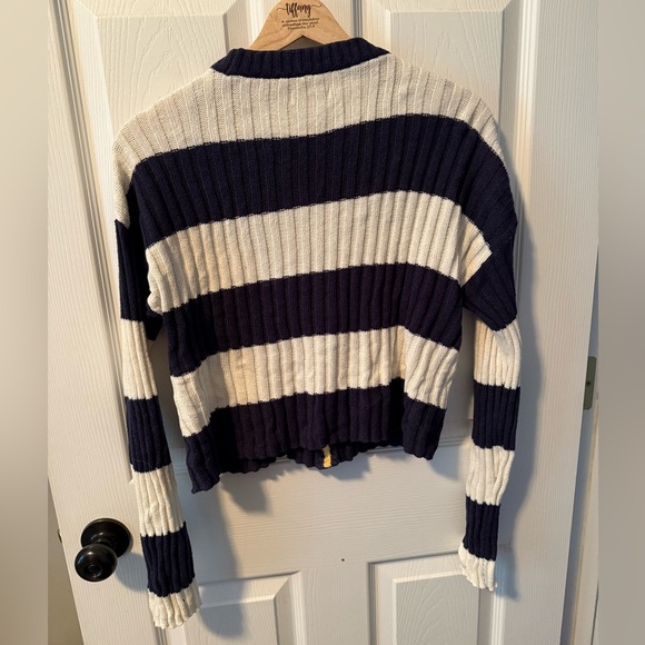 American Eagle Striped Navy and White Women's Sweater Size Small - Picture 4 of 4